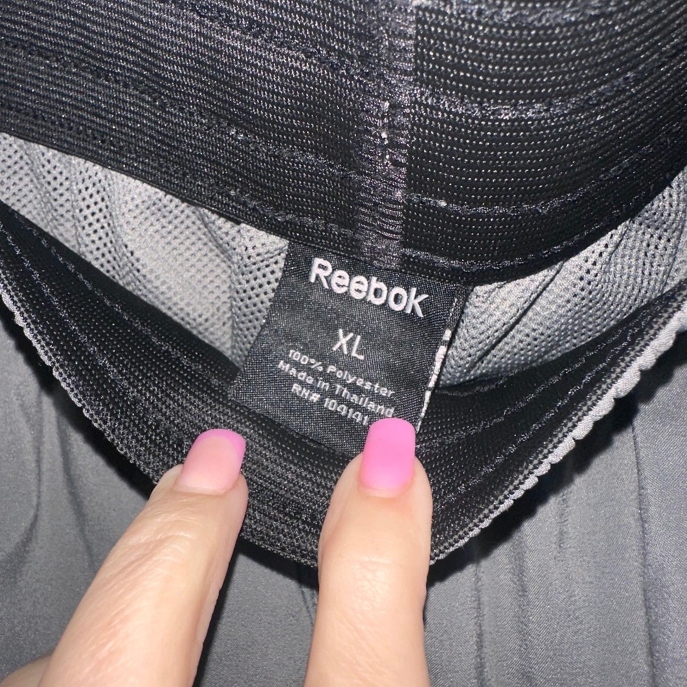 Gray Reebok men's wind pants Size  XL